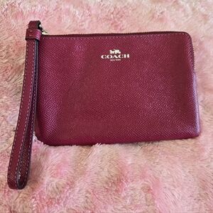 Coach Red Pepple Leather Wristlet, EUC